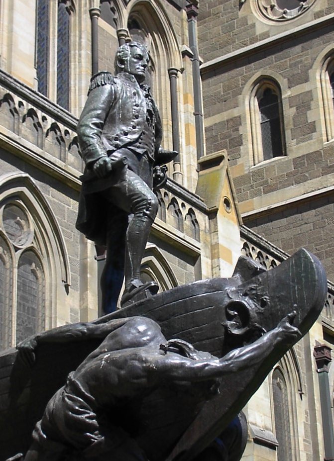 Statue_of_Matthew_Flinders_out_front_of_St_Paul’s_Cathedral,_Melbourne